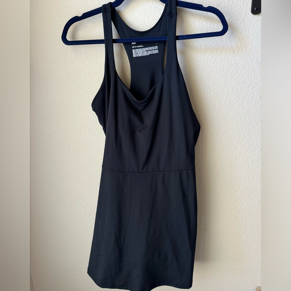 Women’s active woven dress. Worn once; EUC!